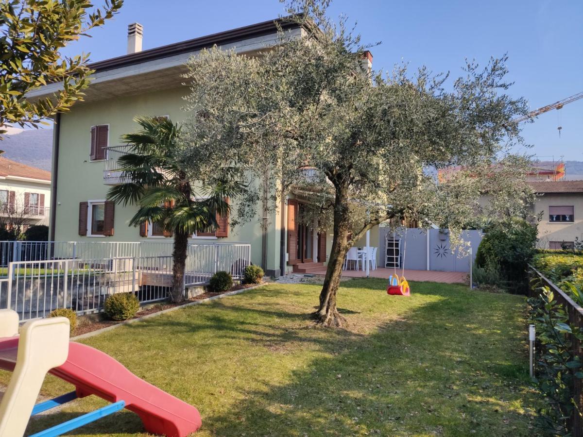 ריבה דל גארדה Family Garden Apartment מראה חיצוני תמונה